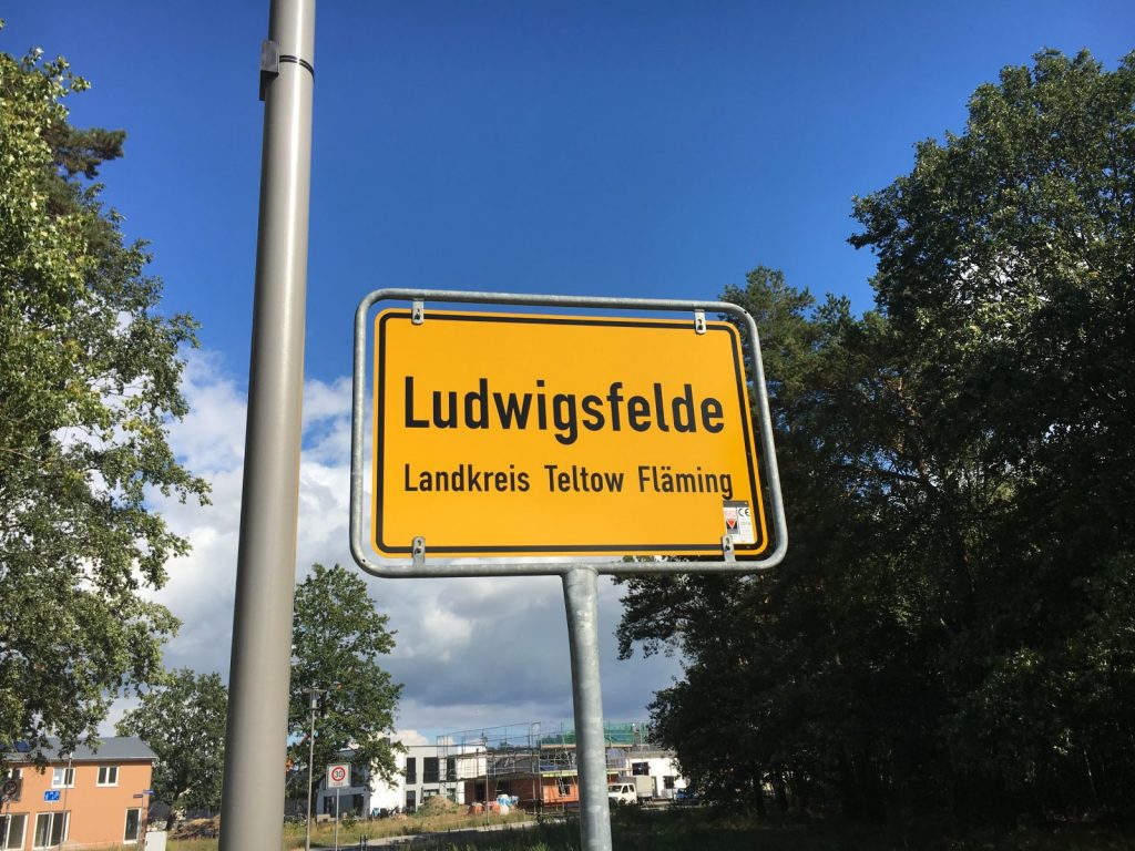 Ortseingangschild Ludwigsfelde