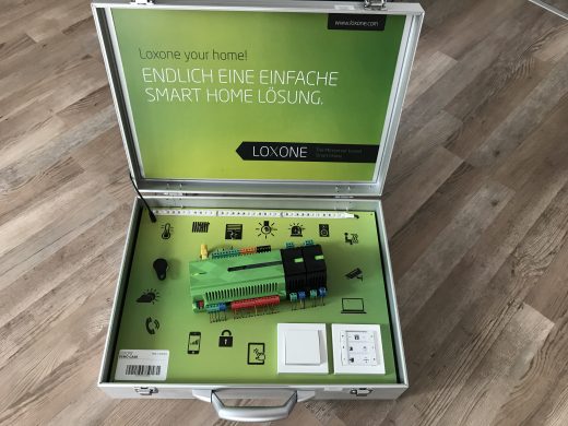 Der alte Loxone Musterkoffer